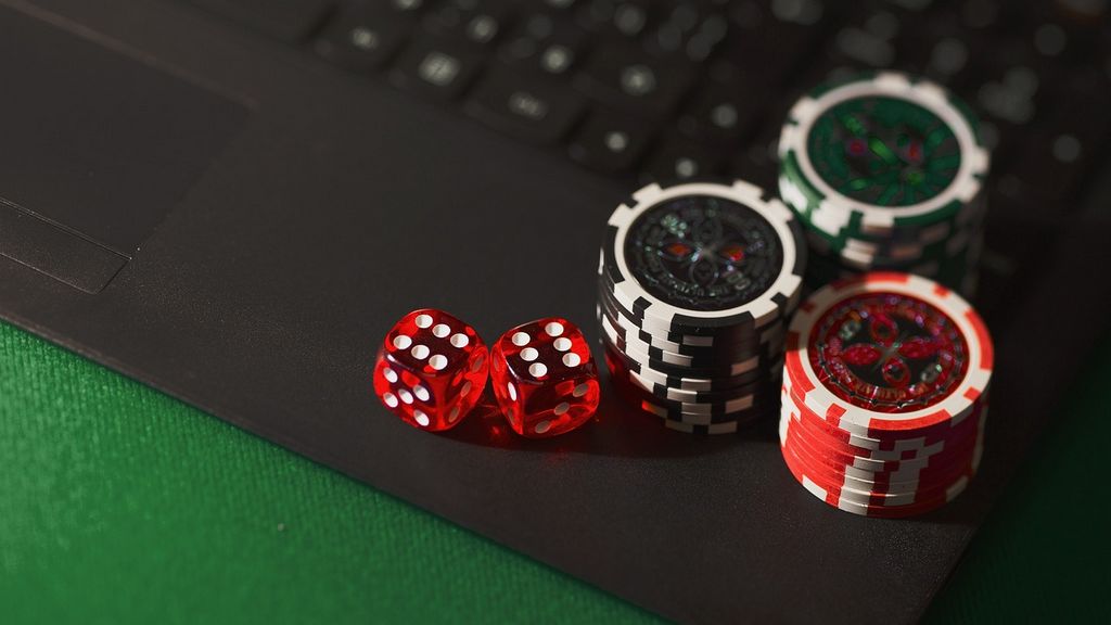 Bankroll Management Secrets: How to Play Longer and Win More Bankroll Management Secrets: How to Play Longer and Win More